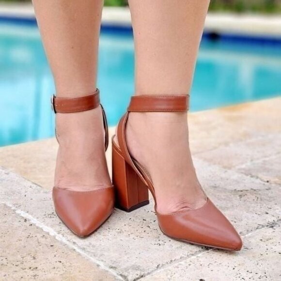 Women's Tan Pointy Toe Ankle Strap Block Heel - Picture 5 of 5
